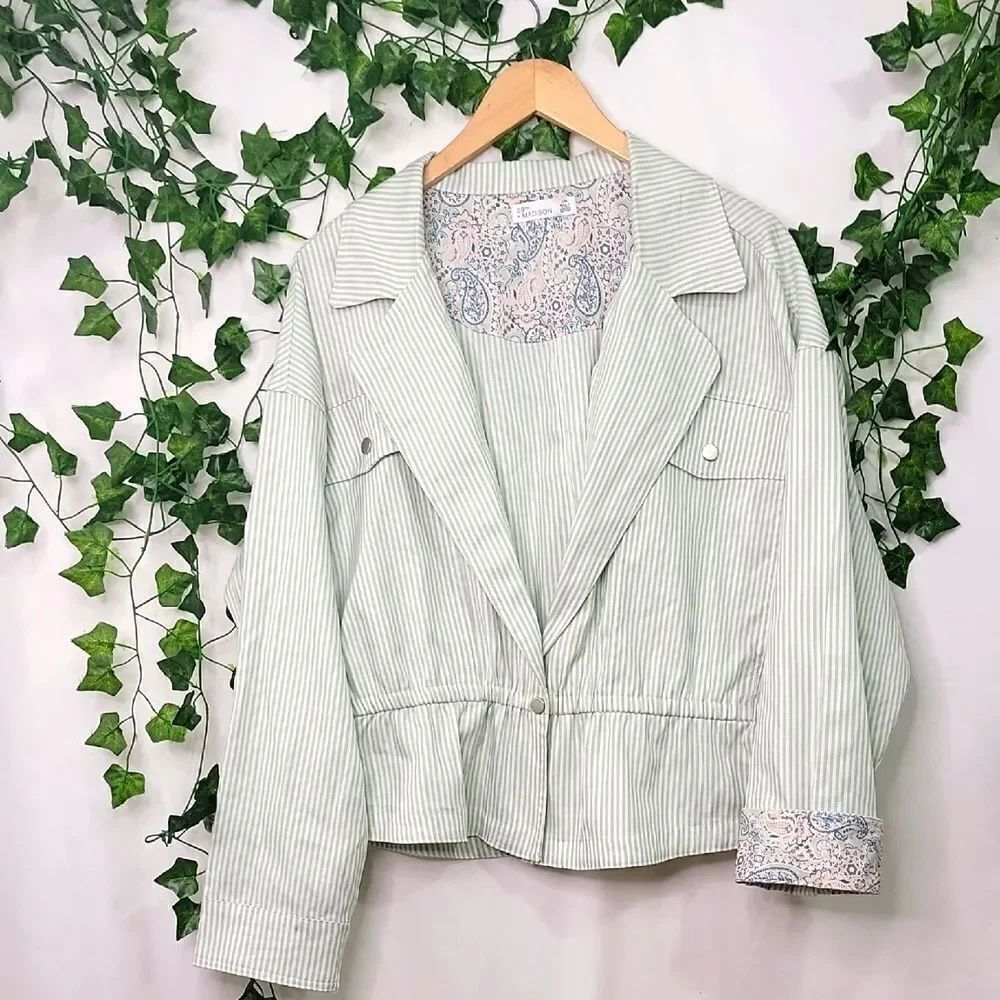 89th & Madison. Vintage. Green Blazer with Notched Lapels. Size Large. EUC